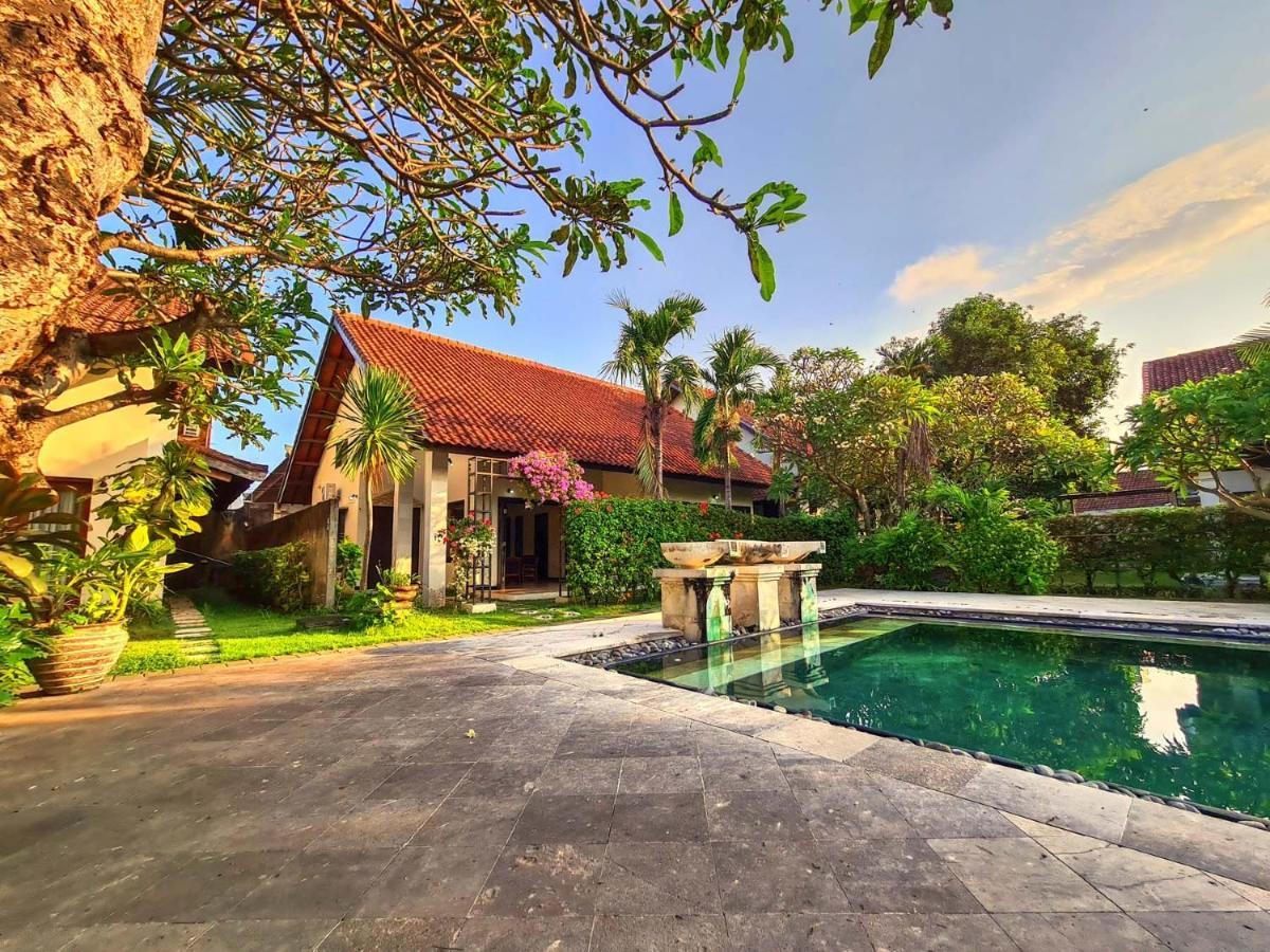 Sayang Taman Villas Sanur  Exterior photo