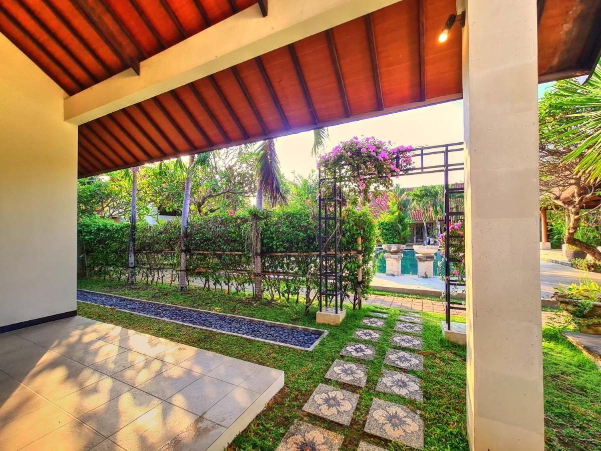 Sayang Taman Villas Sanur  Exterior photo